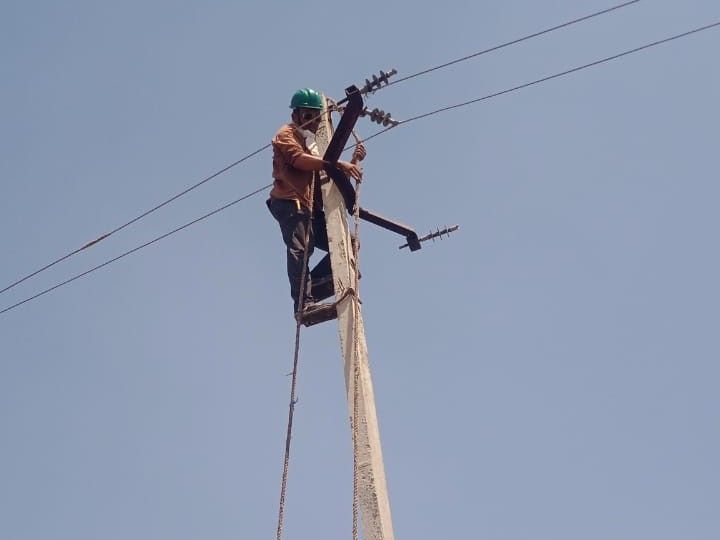 Kuthaund Power Outage | 70 Villages Supply Disrupted Due to Pole Break