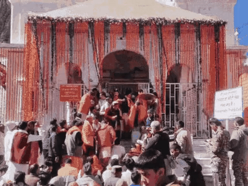 गंगोत्री धाम में दर्शन का समय बदला, अब रात 10 बजे तक खुलेंगे कपाट - HeadlinesNow Hindi News