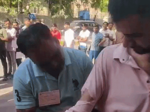 अजमेर में SI भर्ती एग्जाम-फुल बाजू शर्ट को काटा,धागे हटाए:  चेकिंग कर एंट्री, जूते भी खुलवाए; पहली पारी में 54 फीसदी रही उपस्थिति – Ajmer News