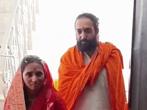 IITian बाबा ने मुलाकात के दूसरे दिन ही प्रपोज किया:तमिलनाडु के आश्रम से लव स्टोरी की शुरुआत, एक साल साथ रहने के बाद शादी