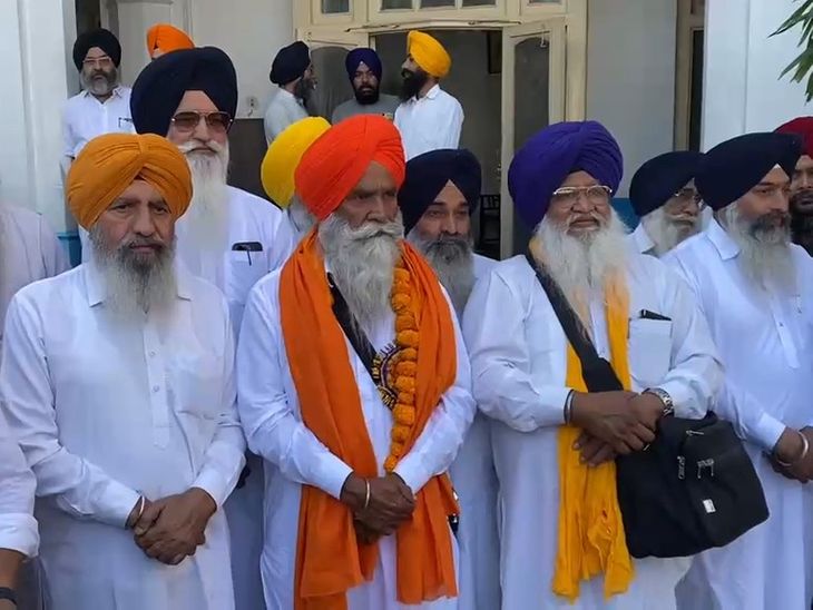 बैसाखी पर 2800 से ज़्यादा सिख श्रद्धालु पाकिस्तान रवाना, गुरुद्वारों के करेंगे - HeadlinesNow Hindi News