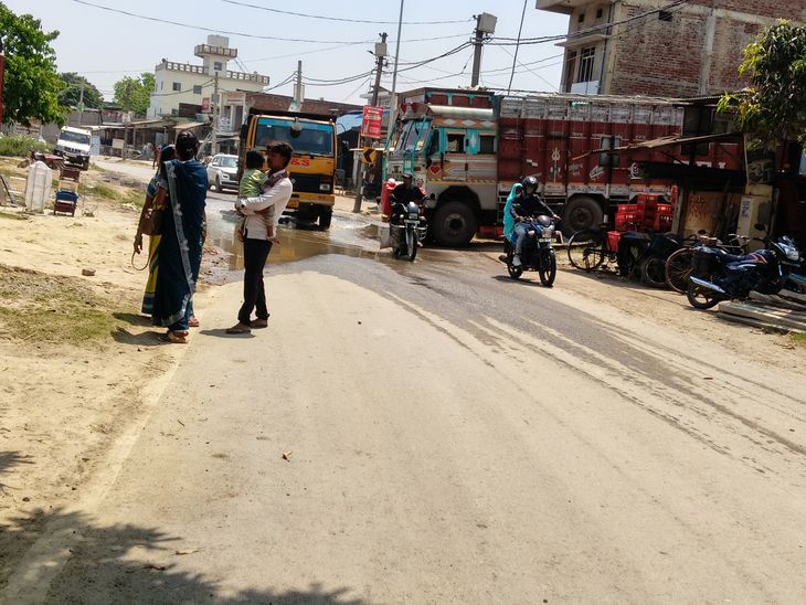 UP Sidharthnagar Itwa Road Waterlogging | Kathala Kothi Locals Struggle