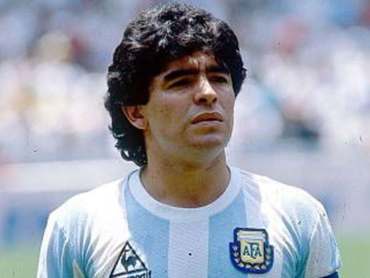 माराडोना की मौत के मामले में दोबारा जांच शुरू: मेडिकल टीम पर इलाज में लापरवाही का आरोप; पहला परीक्षण रद्द कर दिया गया था