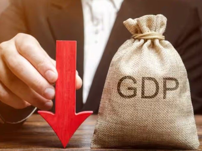 भारत की इकोनॉमी में गिरावट, 6वें नंबर पर आया:  IMF का अनुमान- 2026 में GDP 387 लाख करोड़ रहेगी, जानें क्या होगा असर