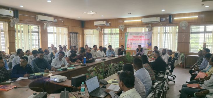 Run awareness campaigns to reconnect dropout children with schools: DDC