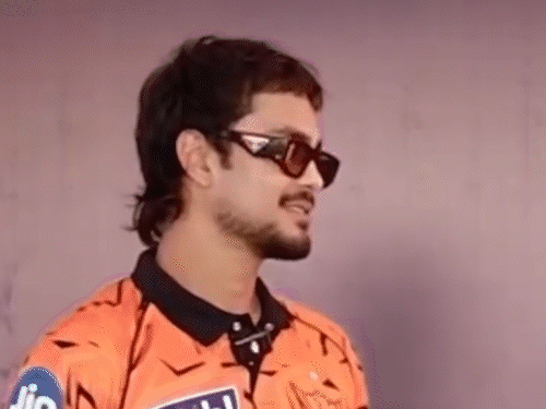 अभिनेता अनुपम खेर ने ईशान किशन को धन्यवाद दिया: उन्होंने सोशल मीडिया पर वीडियो पोस्ट कर कहा, ईशान में कभी हार न मानने की ताकत है