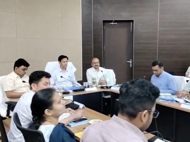 Rudrapur Development Authority Meeting: Transport Nagar, Stadium, Gate ...