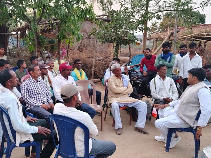 Sonbhadra Protest | Rorwa Signature Campaign Against Hospital Woes