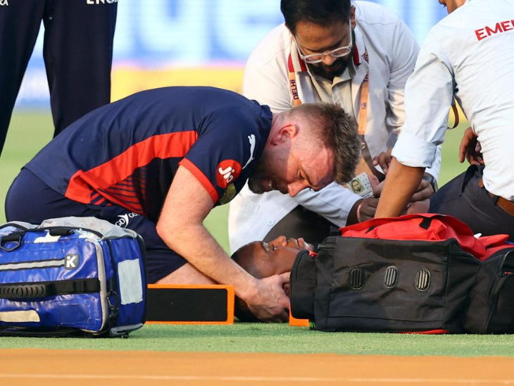 दक्षिण अफ्रीकी गेंदबाज एनगिडी के सिर पर लगी चोट:आईपीएल मैच में कैच लेते समय गिरे, एंबुलेंस से अस्पताल ले जाया गया; 15 मिनट तक खेल रुका रहा