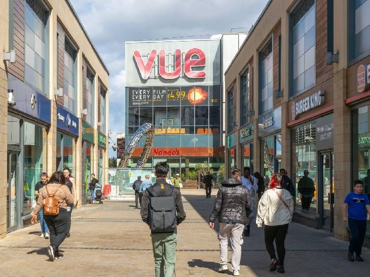 बदलाव: कोविड के बाद 2026 सिनेमा के लिए सबसे अच्छा:  जेन-जी से दुनियाभर के सिनेमाघरों में लौटी रौनक, बॉक्स ऑफिस मजबूत