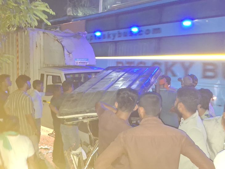 Lucknow Shahid Path Accident: Pickup-e-Rickshaw Collision Injures Five