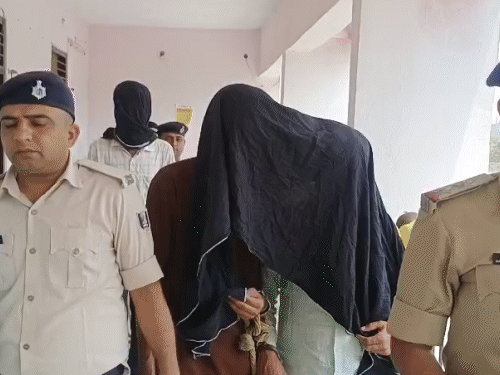 Nalanda NEET Solver Gang Busted | Medical Student Arrested, Cash ...