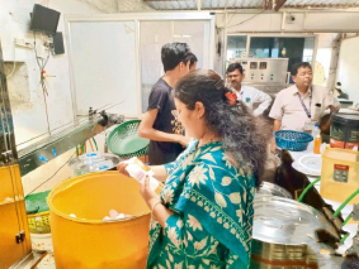Strict action against selling rotten food in the scorching heat, yet ...