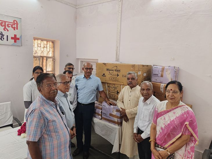 On Red Cross Day, the Collector donated medicines and equipment to the ...