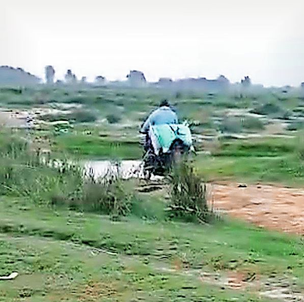 Inarwa Border: Diesel and petrol smuggling rampant