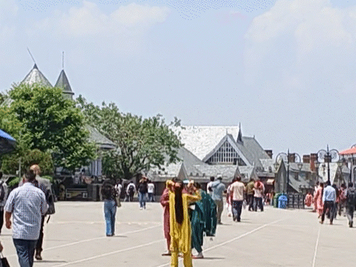 हिमाचल के मैदानी इलाकों में बढ़ेगी गर्मी:ऊना का पारा 39.7॰C पहुंचा, ऊंचे क्षेत्रों में अगले 3 दिन हल्की बूंदाबांदी के आसार