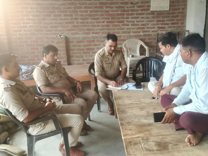 Lucknow Maha Sammelan Pre-Police Action | Gram Pradhan House Arrest ...
