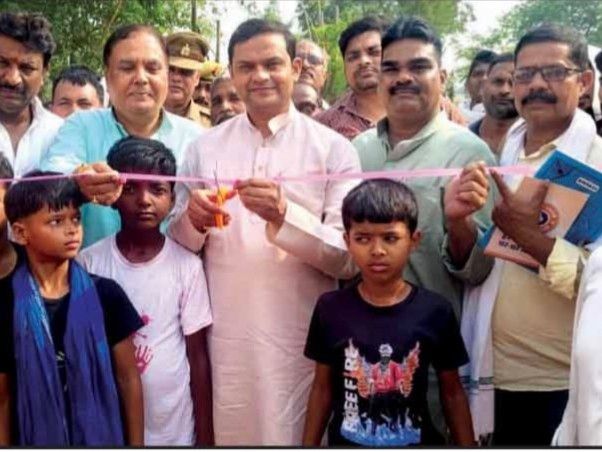 Bansgaon Panchayat Bhawan Inauguration by MLA Vimlesh Paswan