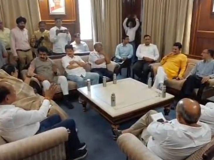 Indore Water Crisis | ACS Rajan, Mayor Review Meeting on Jal Sankat ...