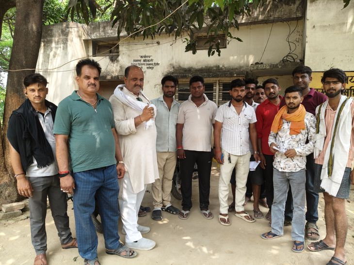 Bhatpar Rani Power Cut | Gram Pradhan Warns, SDO Assures Inspection