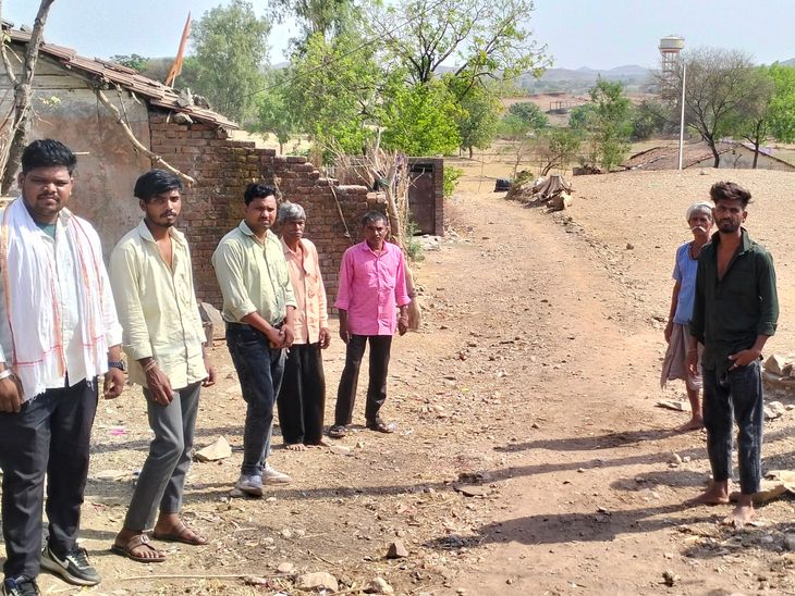 Machhara Panchayat Incomplete Construction | Villagers Angry Over Quality