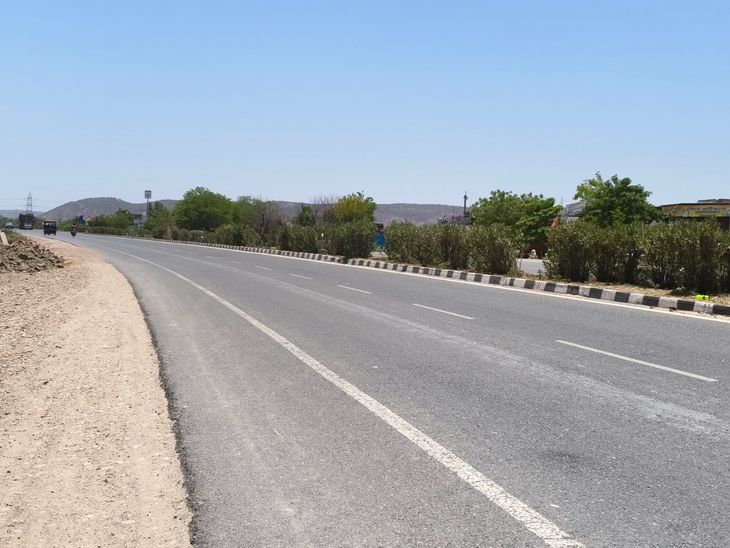 Hindoli Heatwave: Mercury Soars Past 44°C, Laborers Struggle | Roads Empty
