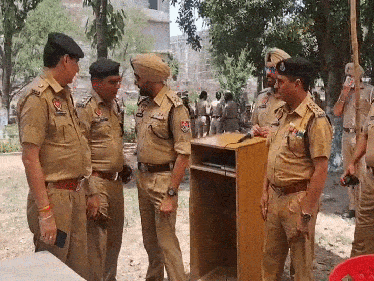 पठानकोट में मतदान पर डेढ़ गुना ज्यादा पुलिस बल तैनात:  चुनावों के लिए सुरक्षा के पुख्ता इंतजाम; गड़बड़ी करने वालों को एसएसपी की सख्त चेतावनी – Pathankot News