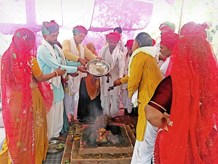 Lord Shri Garudaji Maharaj's procession started, Pran-Pratishtha was ...