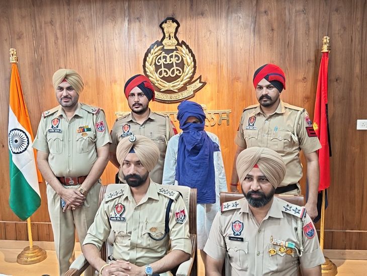 बरनाला पुलिस ने 7 क्विंटल अफीम डोडा पकड़ा:  अंतर्राज्यीय तस्कर गिरफ्तार, दो आरोपी फरार, दूसरे राज्य से ट्रक में भरकर ला रहे थे – Barnala News