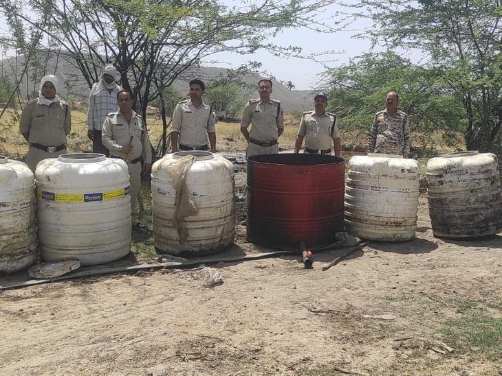 Gwalior Excise Dept Seizes Illegal Gur Lahan & Bhatti