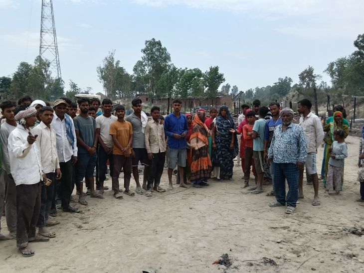 पठानकोट में प्रवासी मजदूरों की झुग्गियों में आग:  सुजानपुर के बहेड़िया में आग से 3 मोटरसाइकिल जले, 15 परिवारों का सामान भी हुआ राख – Pathankot News