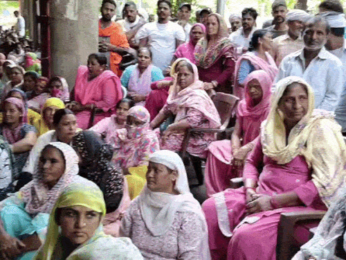चंडीगढ़-लायंस कंपनी के खिलाफ सफाई कर्मियों का प्रदर्शन:  बोले-10 साल से कई मांगें लंबित; पार्षद कर चुके कंपनी का समर्थन – Chandigarh News