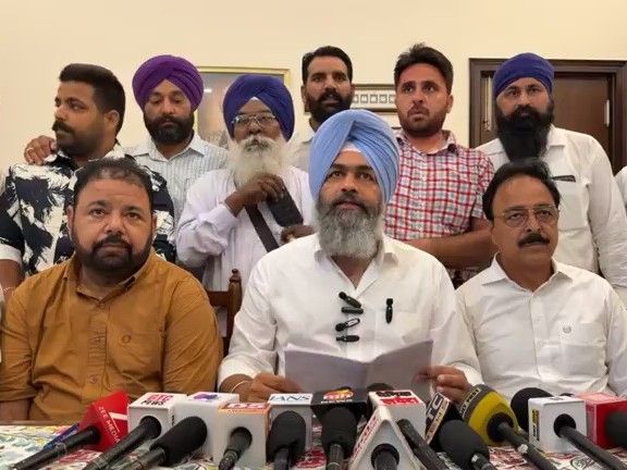 फरीदकोट में AAP सरकार पर बरसे अकाली नेता:  बंटी रोमाणा बोले- निकाय चुनाव में सरकारी मशीनरी का दुरुपयोग किया – Faridkot News