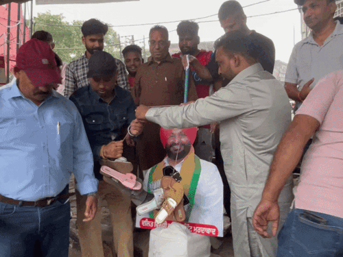 लुधियाना में भड़का वाल्मीकि समाज का गुस्सा:  घंटा घर चौक पर केंद्रीय मंत्री रवनीत बिट्टू का पुतला फूंका, पहनाई जूतों की माला – Ludhiana News