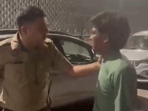 पंचकूला निर्माणाधीन मकान से चोरी करते पकड़ा युवक,VIDEO:  बोला-बस लोहा चक रहा था, पकड़ने वाला पुलिसकर्मी बोला-बस फिर चोर है तू – Panchkula News