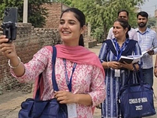 जालंधर के 82 टीचर्स को सैलरी रोकने का नोटिस:  जनगणना सर्वे से गैर हाजिर रहे, इलेक्शन तहसीलदार आफिस में पहुंच कारण बताने को कहा – Jalandhar News