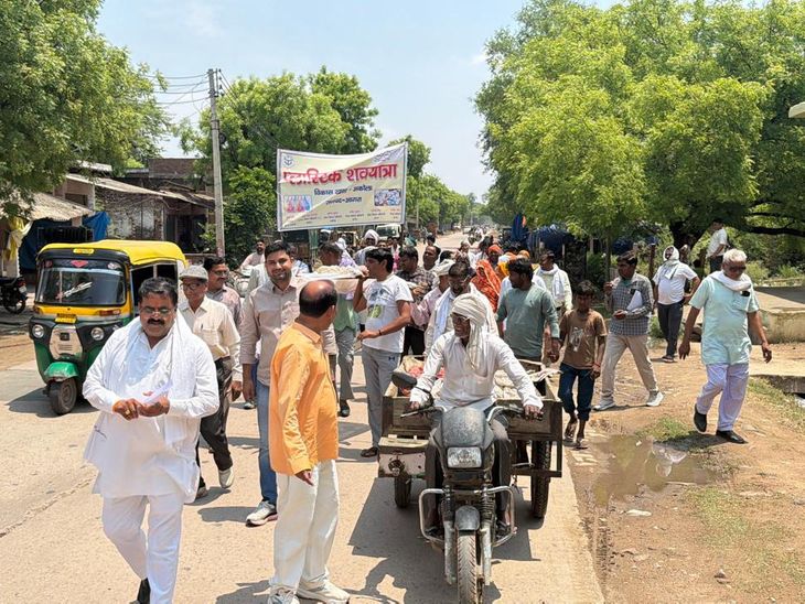 Akola Plastic Free Campaign Shav Yatra Awareness Event