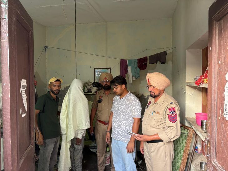 बठिंडा में युवक ने की आत्महत्या:  भाई को बीमार बता काम से लौटा था, कमरे में पंखे के हुक से लगाया फंदा, यूपी के फतेहपुर का रहने वाला था – Bathinda News
