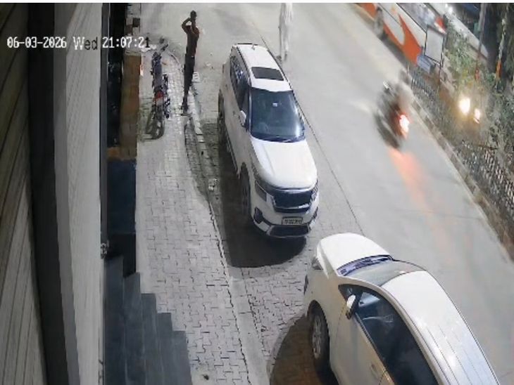 अबोहर में कार का शीशा तोड़कर लैपटॉप व बैग चोरी:  युवक ने 15 मिनट रेकी कर वारदात को अंजाम दिया, CCTV में कैद – Abohar News