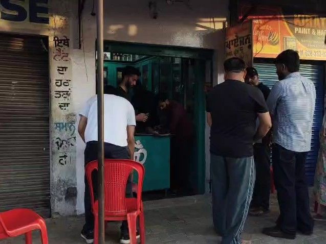 अमृतसर में मेडिकल स्टोर पर NCB की रेड:  घंटों खंगाले रिकॉर्ड, ट्रामाडोल गोलियों की बरामदगी की चर्चा से हड़कंप – Amritsar News