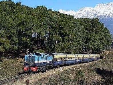 पठानकोट-जोगिंदर नगर रेल लाइन होगी ब्रॉडगेज:  उत्तर रेलवे ने शुरू किया ट्रैफिक स्टडी सर्वे, उद्योगों व टोल प्लाजा से जुटेगा डेटा – Dharamshala News