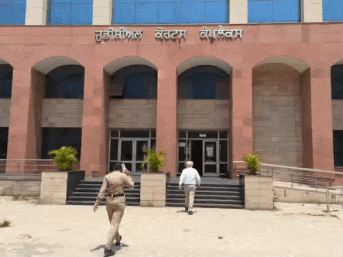 करोड़ों की बैंक धोखाधड़ी में पंजाब के उद्योगपति को सजा:  मोहाली सीबीआई कोर्ट ने सुनाया फैसला; 15 हजार रुपए जुर्माना भी लगाया – Chandigarh News