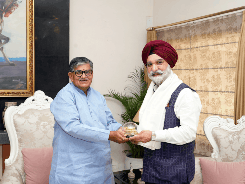 पंजाब के राज्यपाल से मिले दिल्ली के उपराज्यपाल:  सीमा क्षेत्रों के युवाओं को स्किल डेवलपमेंट से जोड़ने पर चर्चा, विकसित भारत-2047 के लक्ष्य पर जोर – Chandigarh News