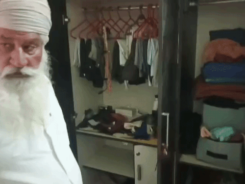 अमृतसर में किसान के परिवार को बेहाेश कर लूटा:  चोरों ने नशीला पदार्थ सुंघाकर अलमारियां तोड़ीं; 5 लाख कैश-40 तोले सोना लेकर फरार – Amritsar News