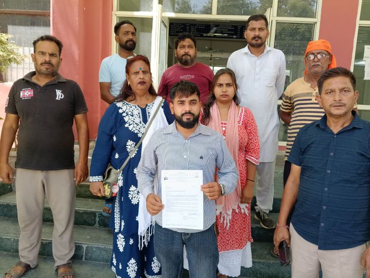 पठानकोट में राष्ट्रीय वाल्मीकि धर्म-समाज ने डीसी को सौंपा ज्ञापन:  शहर में वाल्मीकि भवन निर्माण की मांग, एक माह बाद अनिश्चितकालीन धरने की चेतावनी – Pathankot News