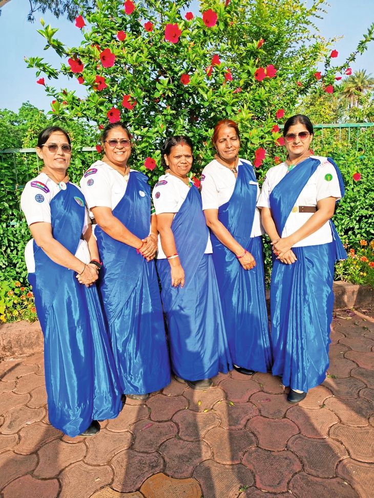 Four female teachers from Jhunjhunu completed the Assistant Leader ...