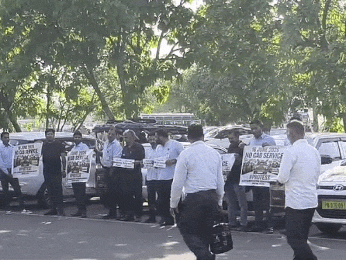 चंडीगढ़ में आज भी कैब की हड़ताल:  ऑटो चालक भी होंगे प्रदर्शन में शामिल, 16 जून को बड़े प्रदर्शन की तैयारी – Chandigarh News