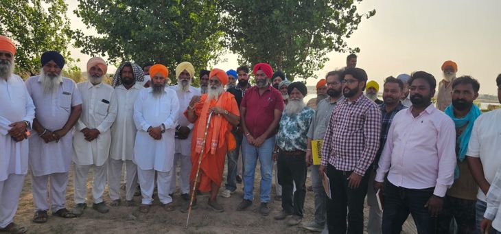 सराहनीय कार्य : मंडाला छन्ना में बाढ़ से कहीं फिर टूट न जाए धुस्सी बांध, किसान ने नॉच लगाने के लिए अपनी जमीन दी – Jalandhar News
