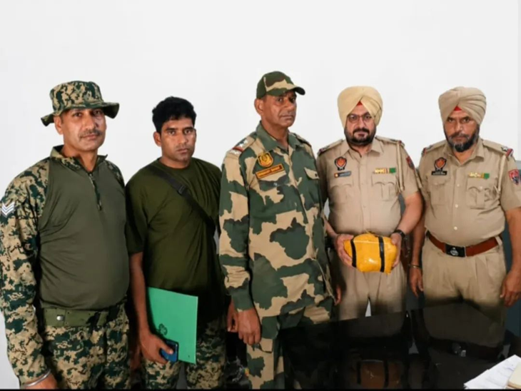 अमृतसर में 20 करोड़ की हेरोइन पकड़ी:  BSF और घरिंडा पुलिस का ज्वाइंट ऑपरेशन; सीमा पार के तस्करों ने पहुंचाई खेप – Amritsar News