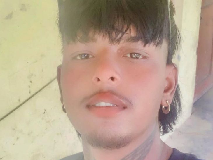 होशियारपुर में परिजनों ने थाना घेरा:  ईंटें मारकर युवक की हत्या का मामला; पुलिस पर आरोपियों को बचाने का आरोप – dasuya News